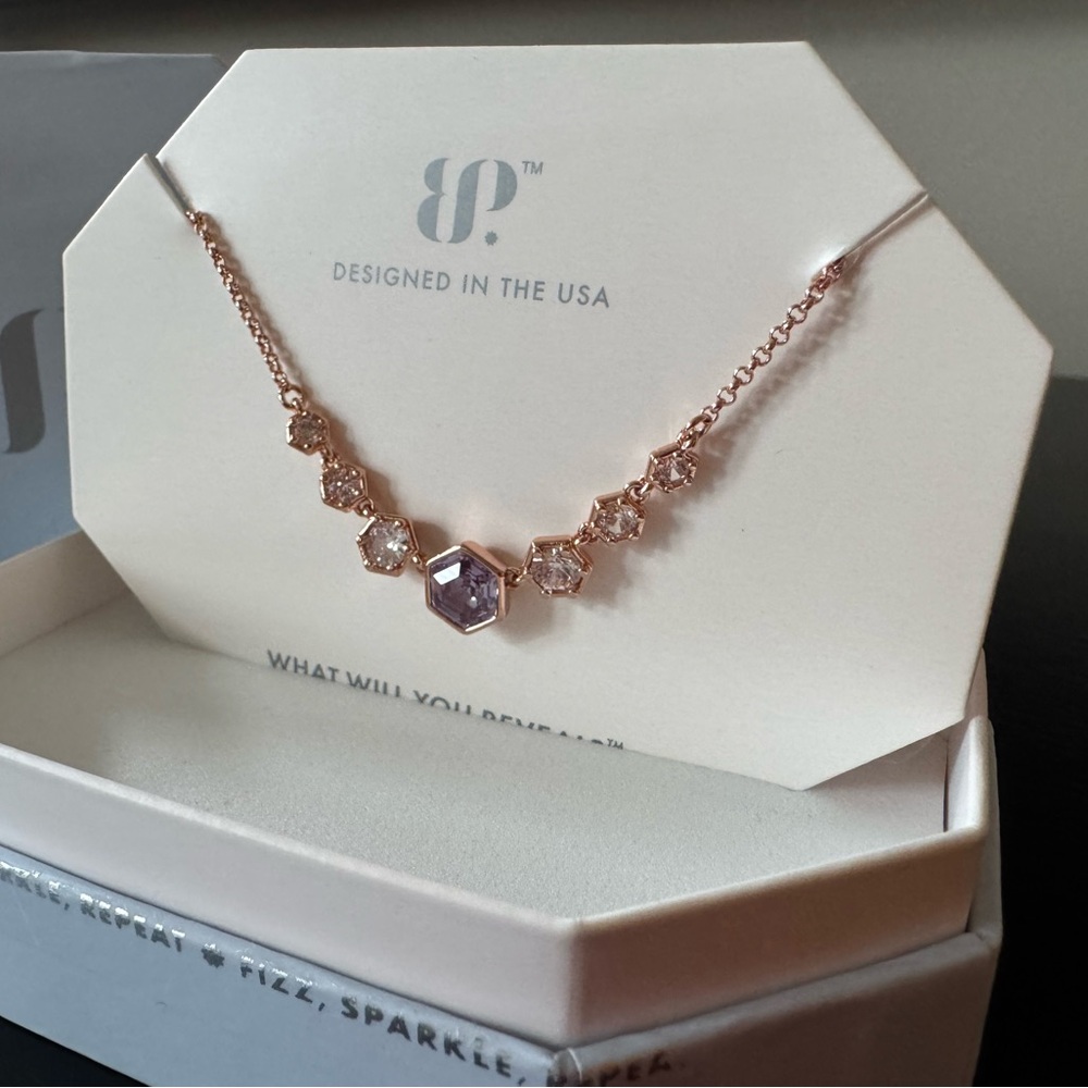 BP Feeling Glam Necklace - Picture 4 of 8